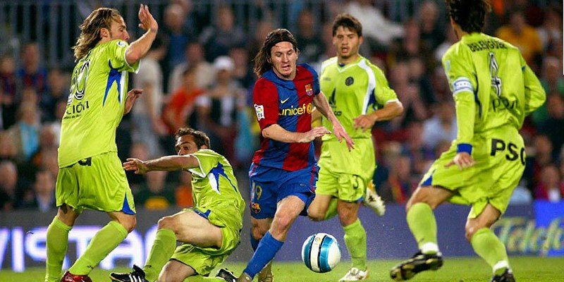 Messi là cầu thủ có nhiều bàn thắng cực đẹp